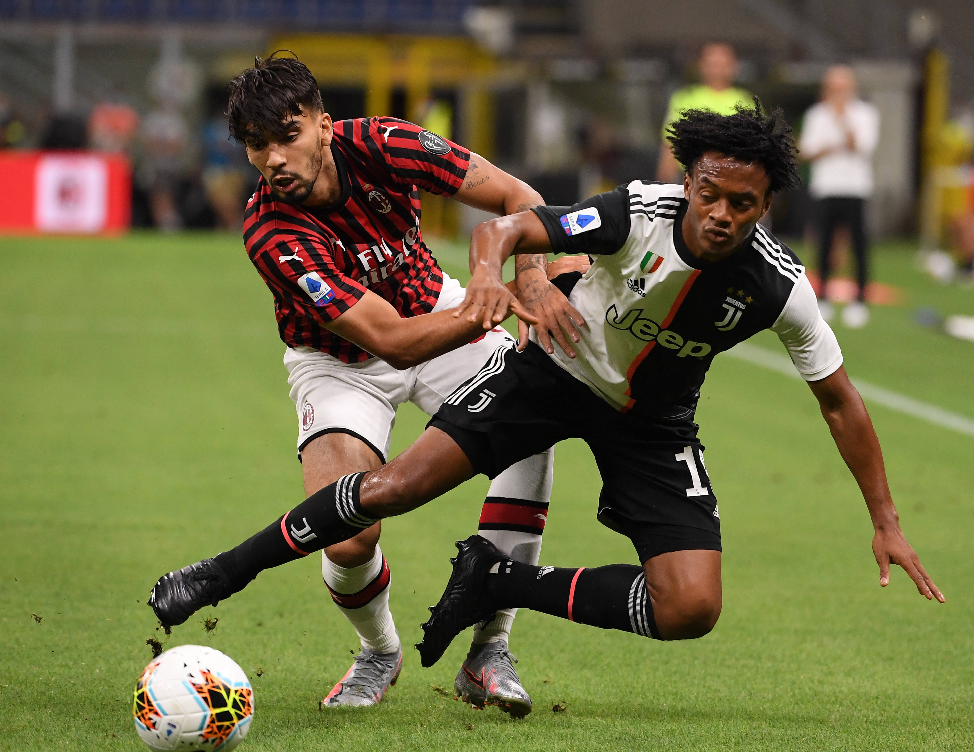 也与球队整 也与球队整