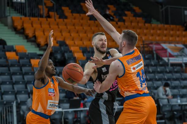 系中的爆发 系中的爆发