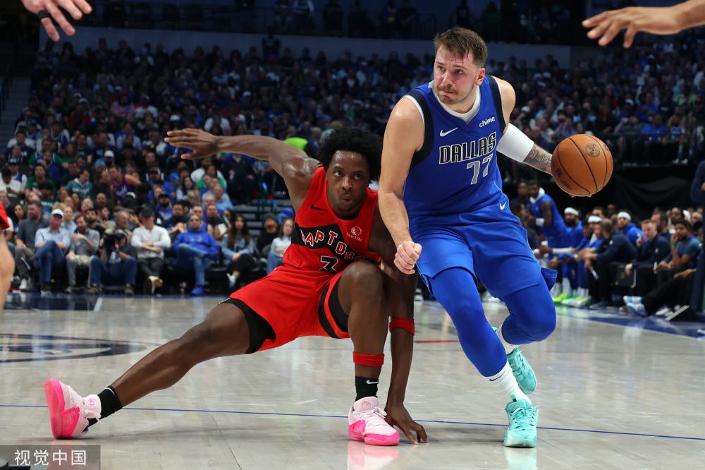 亚在比赛中 亚在比赛中